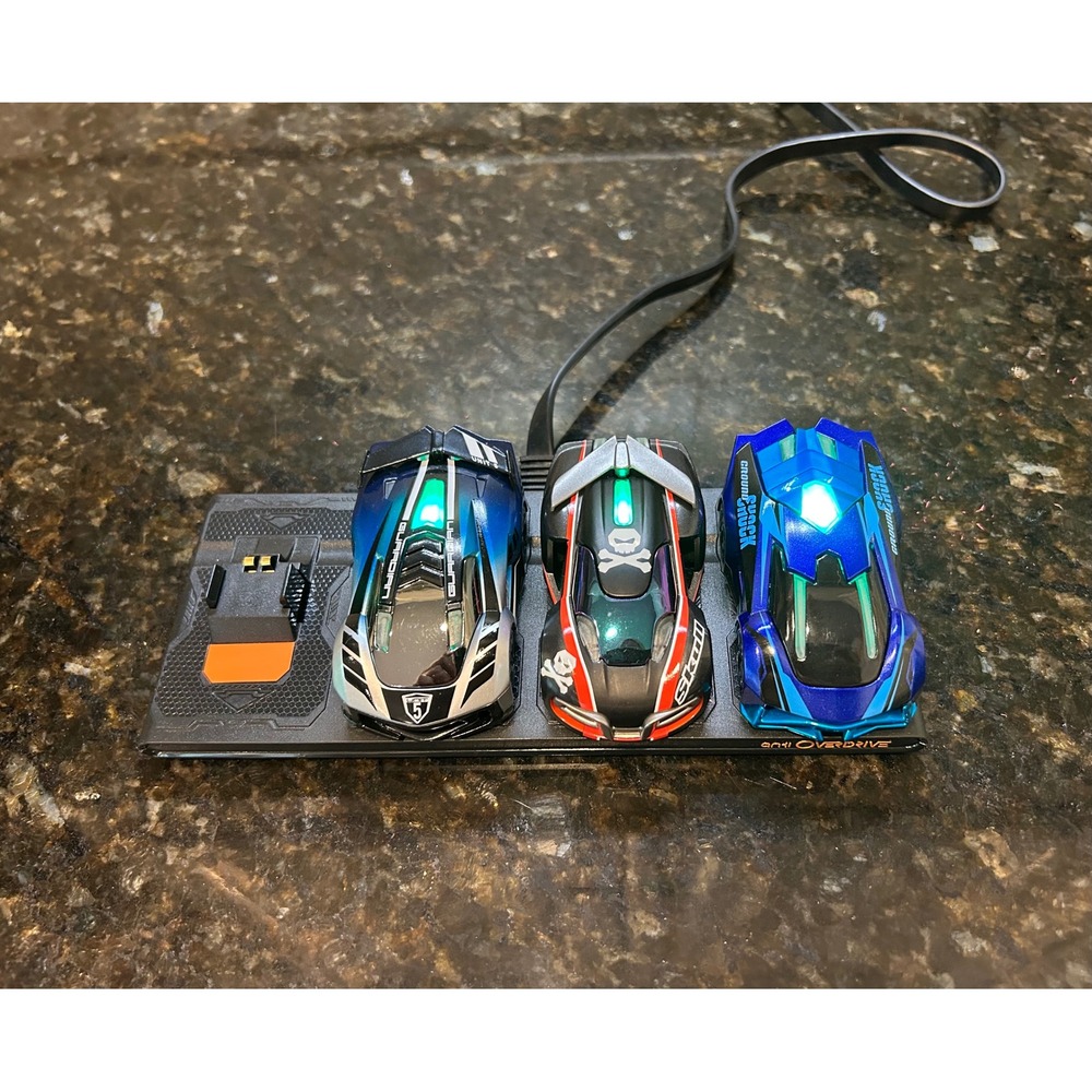 Anki Overdrive Starter Kit Robotic Racing System with 3 Supercars and Track